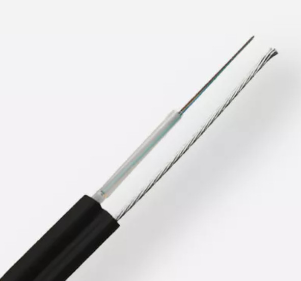 Cavo a fibre ottiche Fig8 all'aperto GYXTC8Y 2 4 6 8 12 membri aerei di resistenza del filo di acciaio del centro
