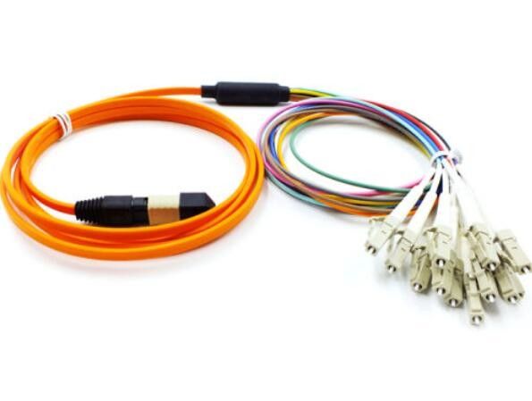 MPO a fibra ottica misto 0.9mm MPO al cavo di LC con attenuazione di riflessione 55dB