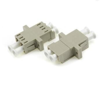 Adattatore duplex polacco di UPC Stype del connettore misto di LC di fibra ottica dell'adattatore con la flangia
