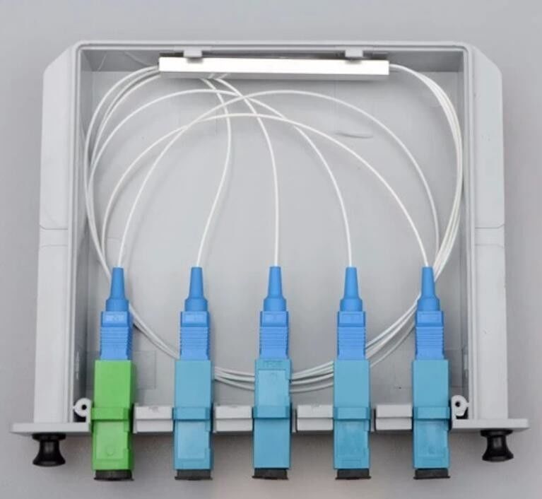 LO SpA dello Sc a fibra ottica passivo UPC del separatore 1X4 della cassetta tappa nel tipo