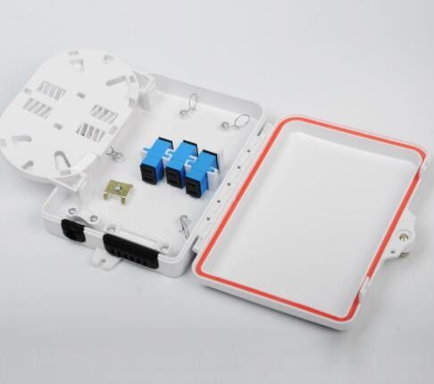 Scatola 4/6 di distribuzione a fibra ottica di fibra ottica dello sbocco FTTH dell'entrata 6 del breakout box 1 mini FDB