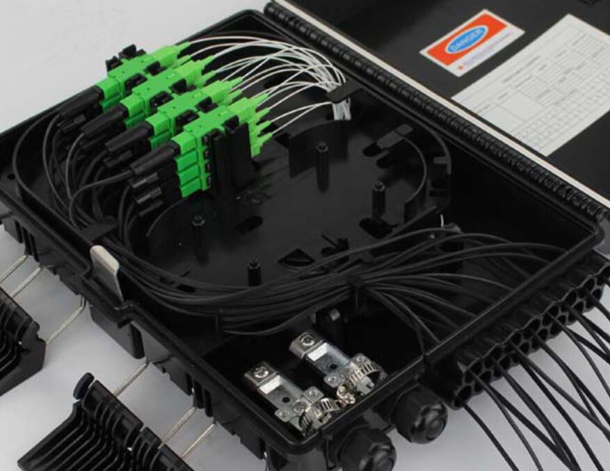 Scatola di distribuzione a fibra ottica di Ftth della scatola terminale 2 dell'entrata 16 dei porti impermeabili dello sbocco 16 ABS/PC
