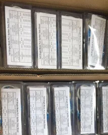 Separatore di fibra ottica 1m a fibra ottica dell'accoppiatore 0.9mm di LC UPC 1*2 FBT