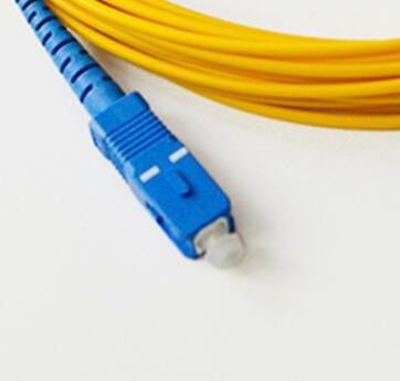 La toppa a fibra ottica di MP G652D cabla lo Sc APC a Sc IL UPC 2.0mm 3.0mm