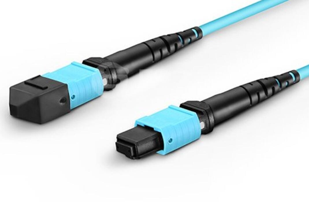 10g fibra mista femminile del tronco OM3 del centro del materiale MPO 8 del cavo a fibre ottiche LSZH